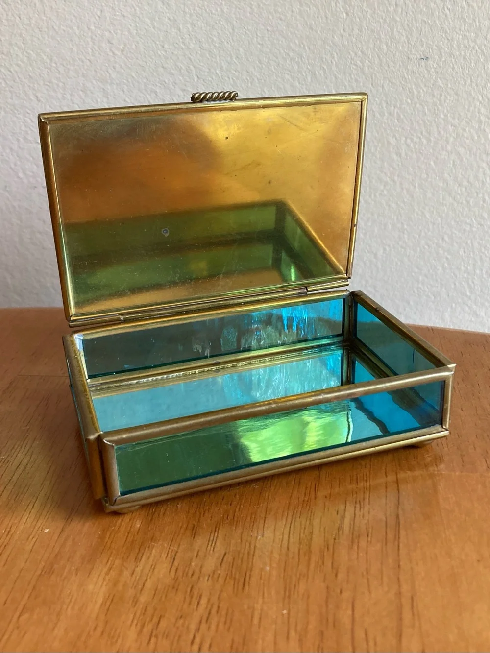 Glass jewelry box with cat illustration